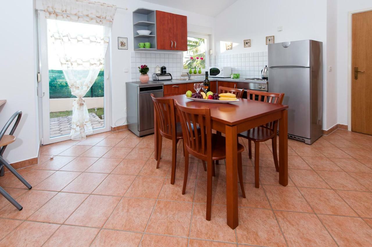 פורץ Villa Istria מראה חיצוני תמונה