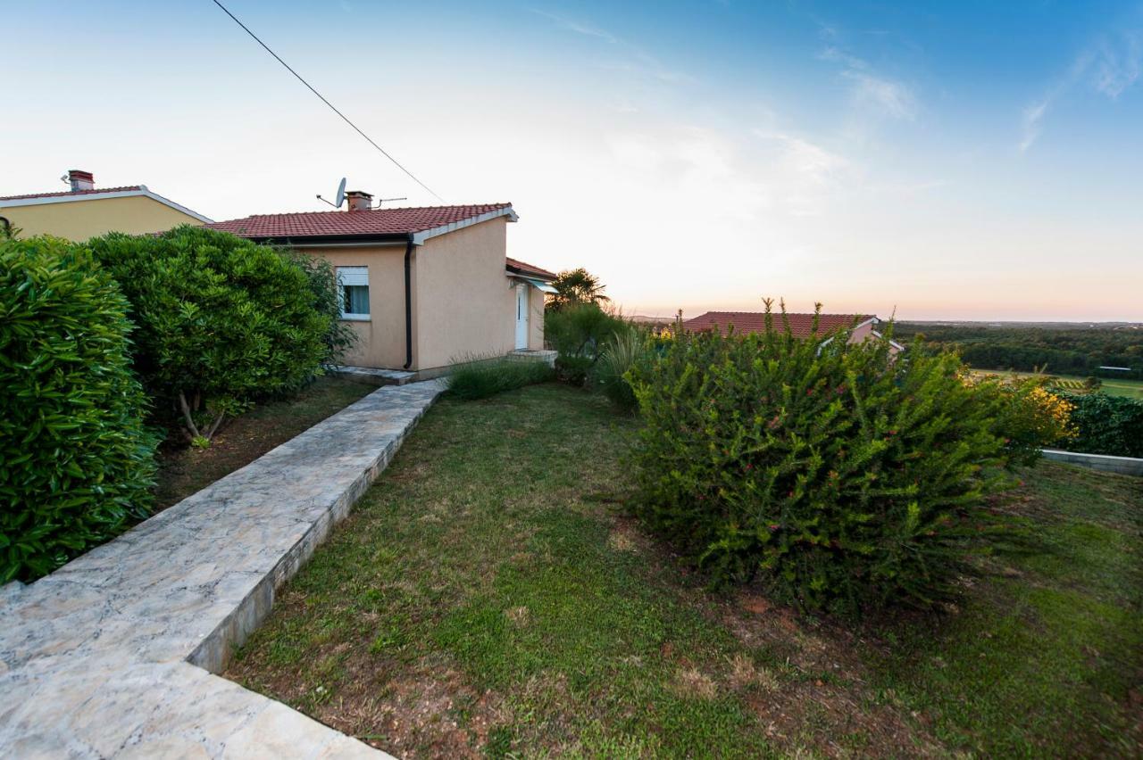 פורץ Villa Istria מראה חיצוני תמונה